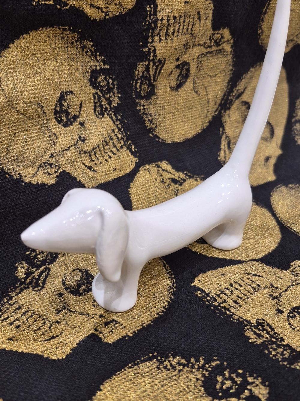 White Ceramic Dachshund Figurine Ring Holder - Picture 3 of 8